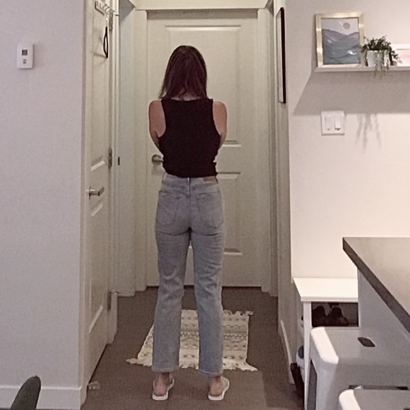 Aritzia High Rise Straight Leg Jeans - Picture 6 of 7
